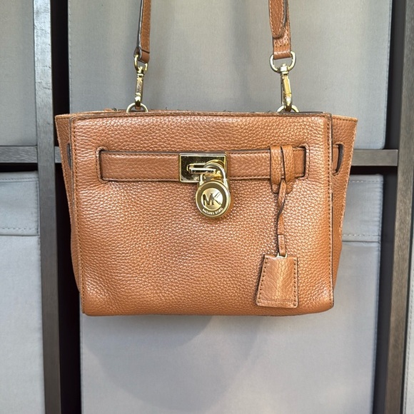 👜 Michael Kors Brown Leather Bag - Picture 2 of 12